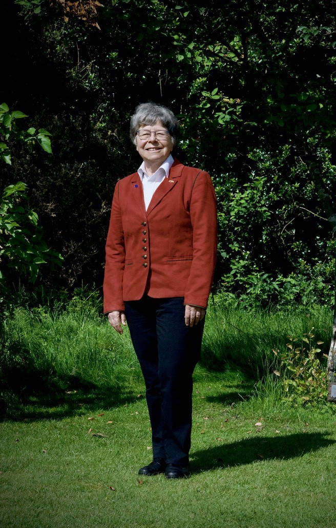 eleanor_sharpston_picture_0.jpg