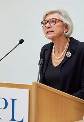 The Rt Hon. Beverley McLachlin delivers 2018 David Williams Lecture on 'Reflections on the Rule of Law in a Dangerous World'